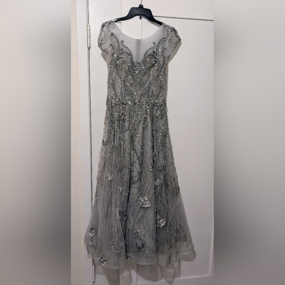 Elegant Gray Embellished Evening Dress